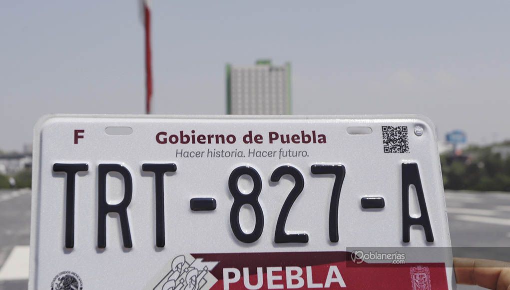 Placas de automóvil en Puebla